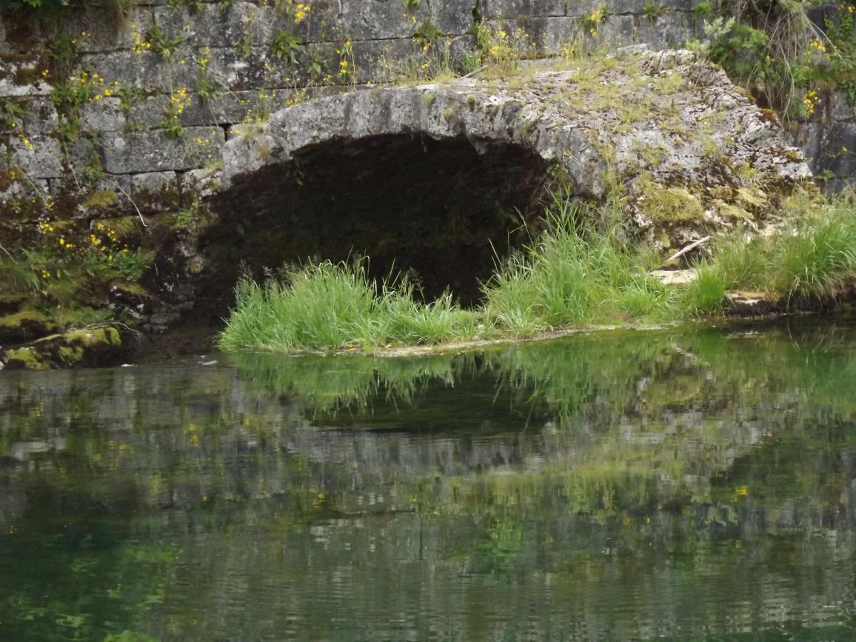 Gite La Petite Ecluse En Bord De Loue Lods Dış mekan fotoğraf