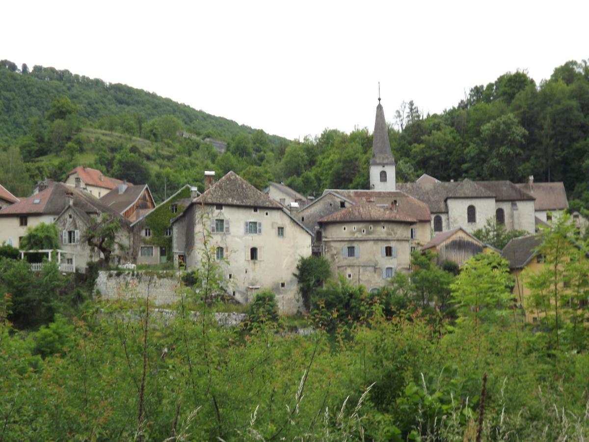 Gite La Petite Ecluse En Bord De Loue Lods Dış mekan fotoğraf